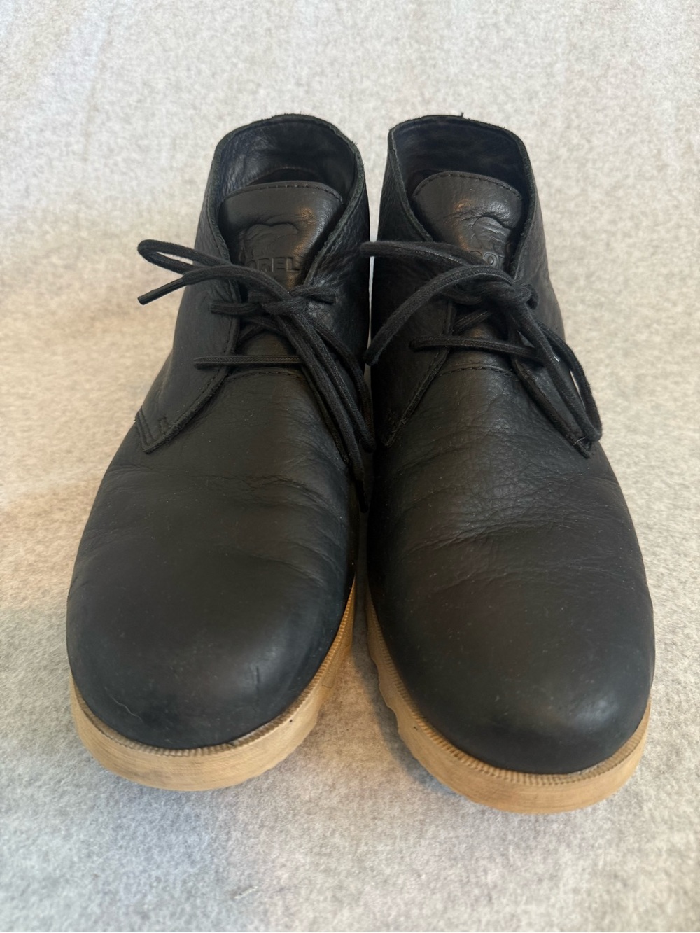 Sorel Men's Black Leather Chukka Boots with Tan Sole